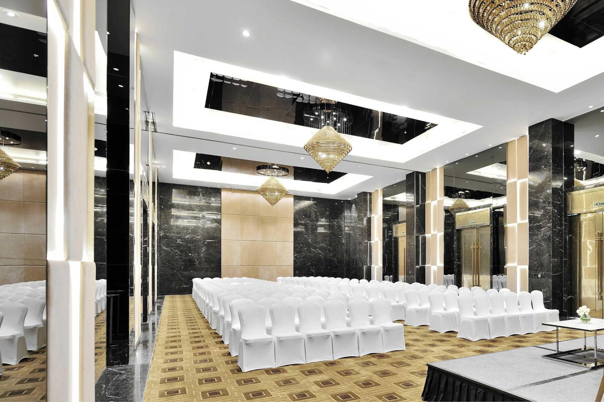 Renaissance Lucknow Hotel Extérieur photo