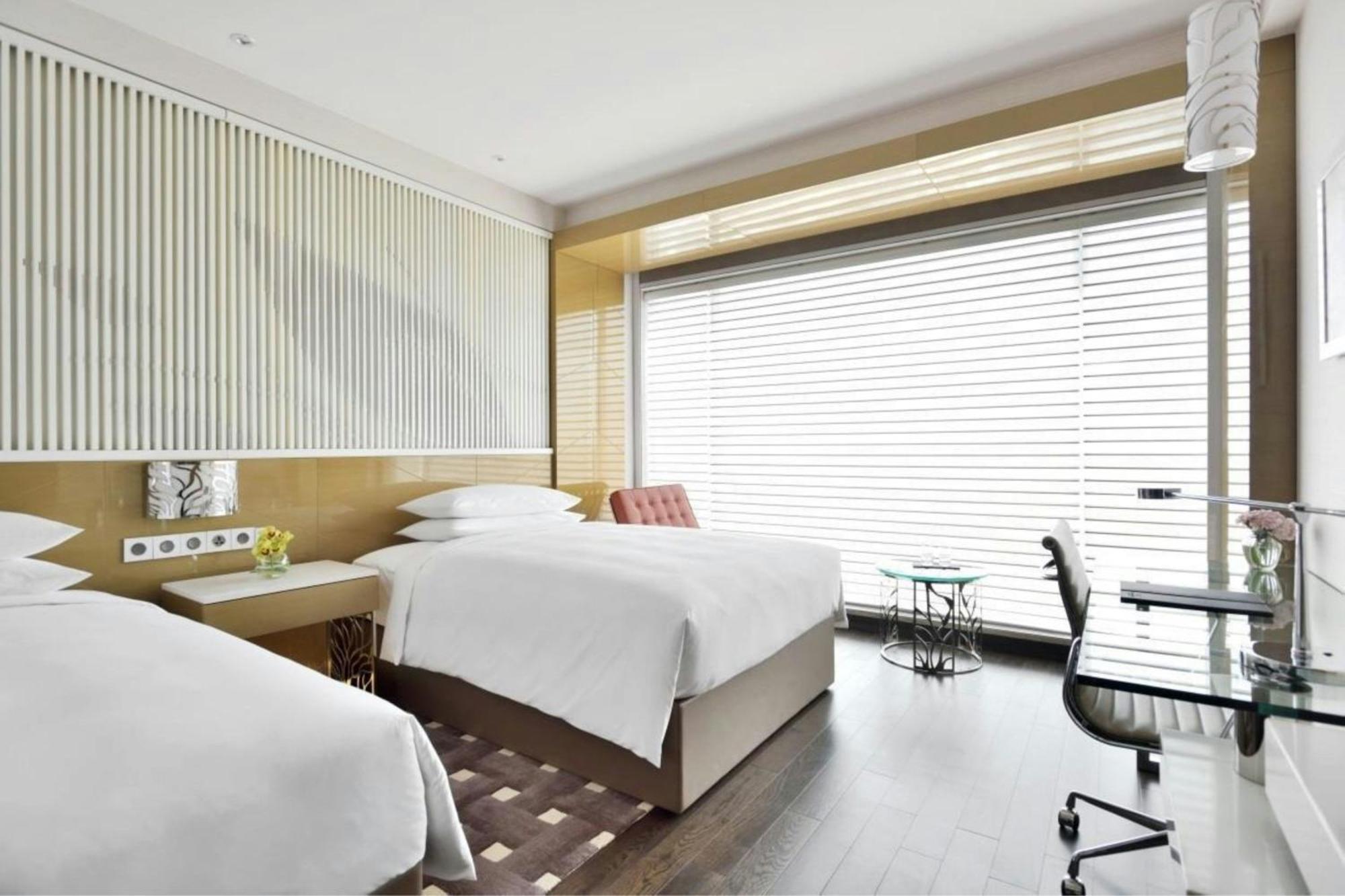 Renaissance Lucknow Hotel Extérieur photo