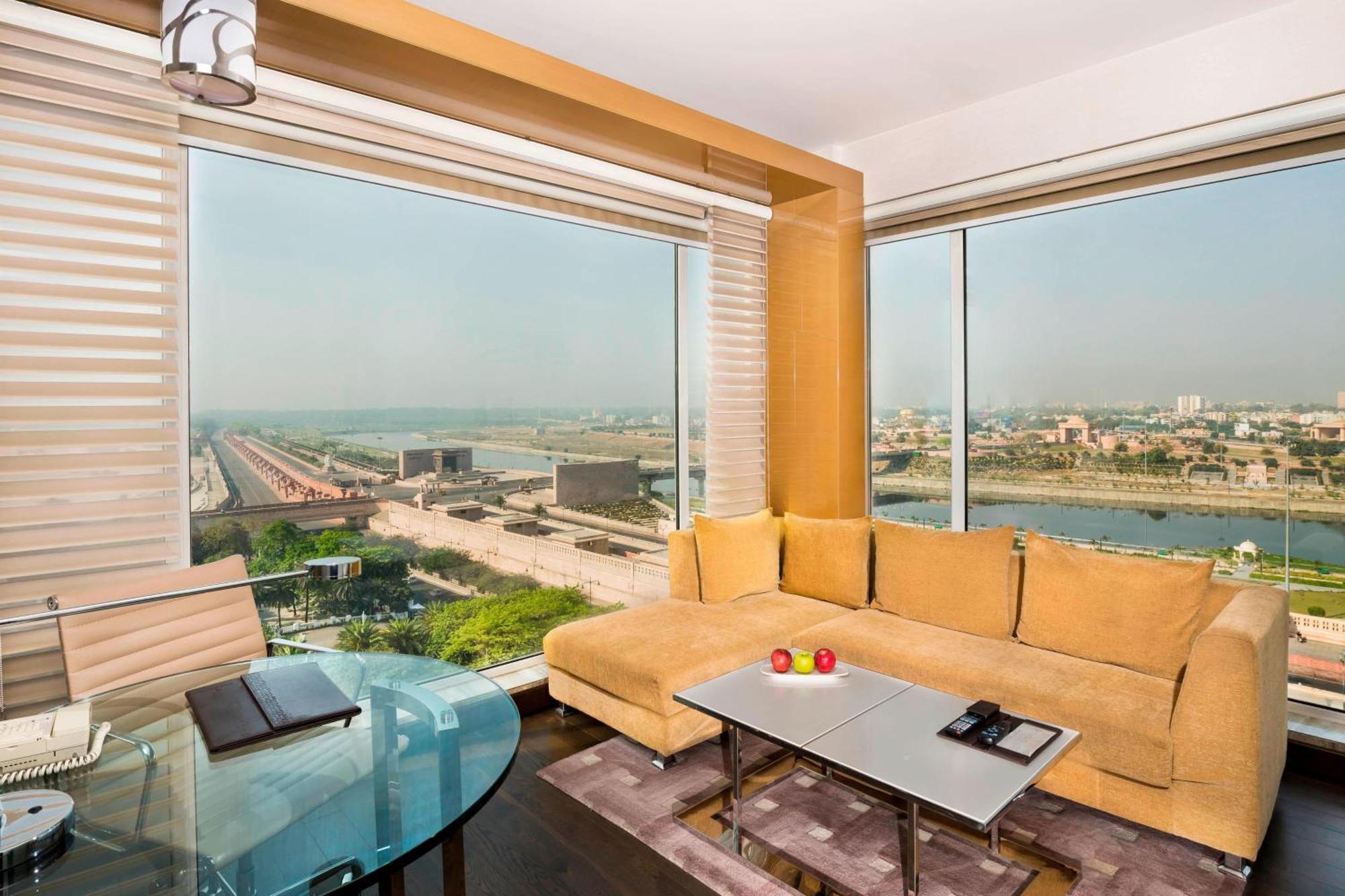 Renaissance Lucknow Hotel Extérieur photo