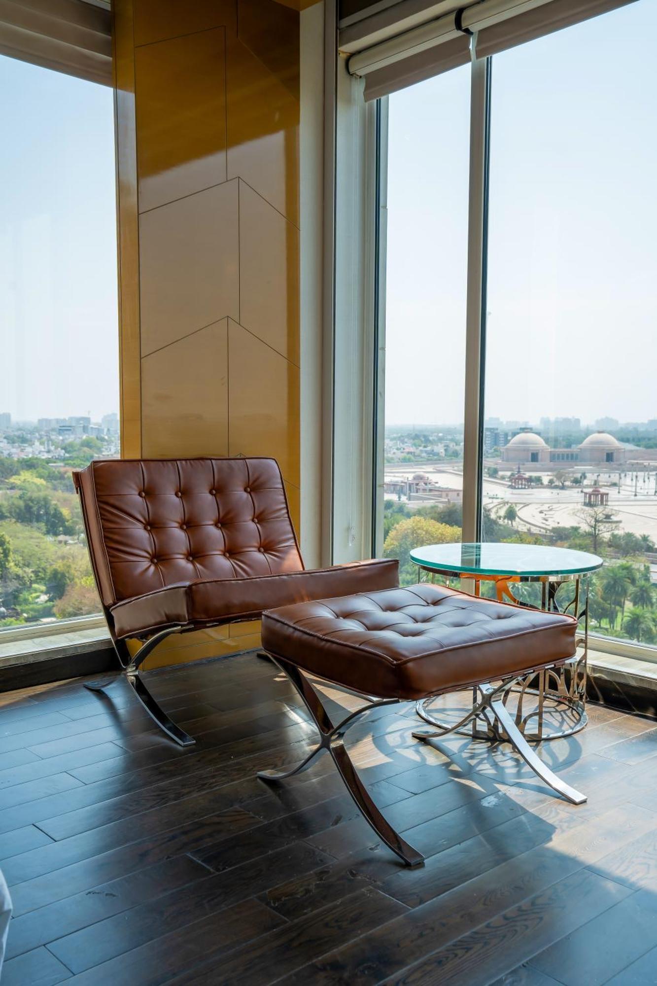 Renaissance Lucknow Hotel Extérieur photo