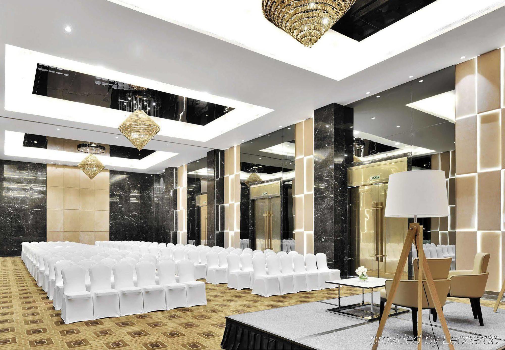 Renaissance Lucknow Hotel Extérieur photo
